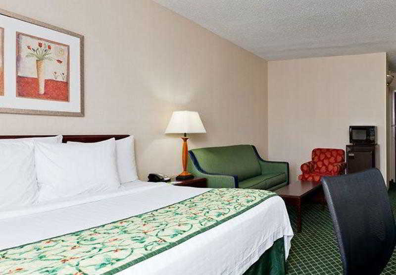 Fairfield Inn & Suites Chicago Midway Airport Bedford Park Szoba fotó